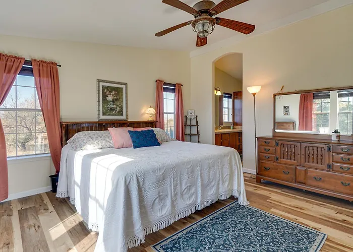 15 Mi To Kartchner Caverns: Quiet Gem W/ Mtn Views * Benson