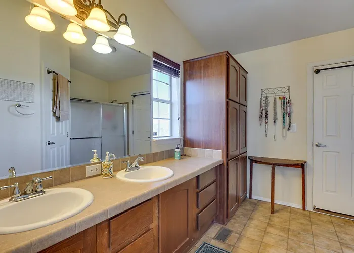 15 Mi To Kartchner Caverns: Quiet Gem W/ Mtn Views Holiday home